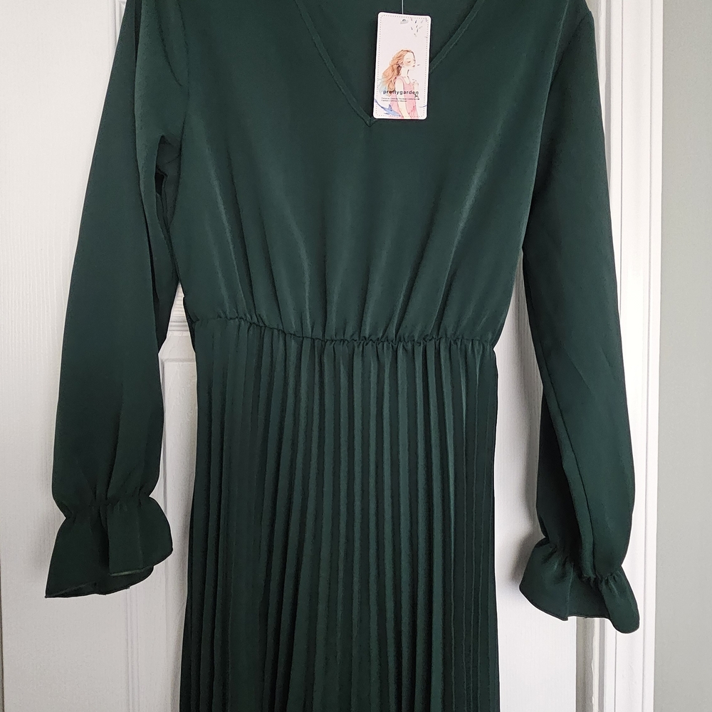 Chic Forest Green Long Sleeve Dress